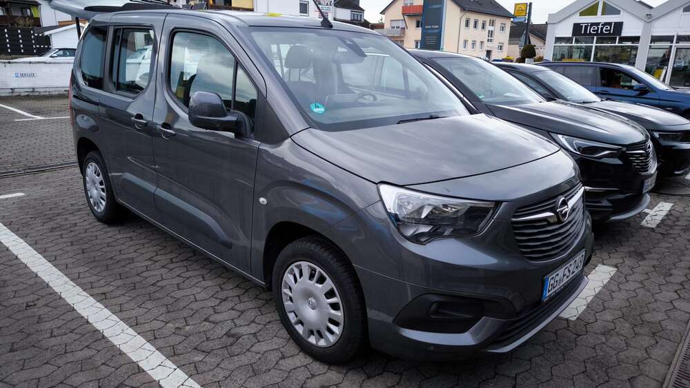Opel Combo 36.000 km 24.300 &euro; Rüsselsheim-Königstädten 65428