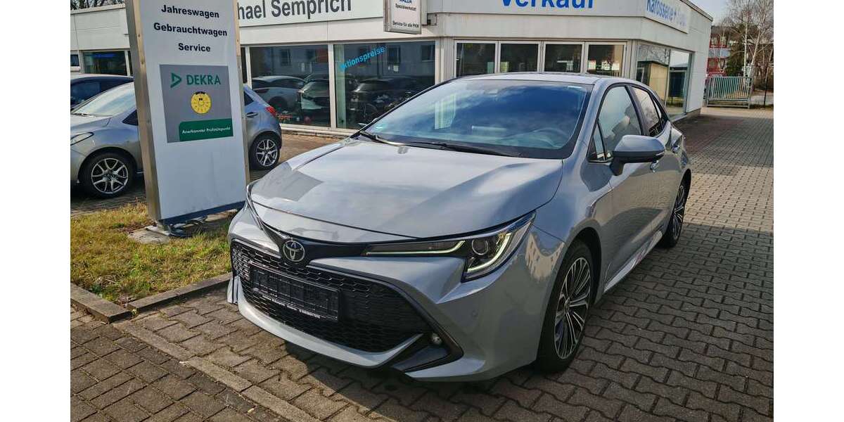 Toyota Corolla 30.500 km 18.990 &euro; Heidenau 01809