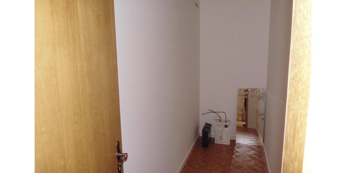 Erdgeschoßwohnung Bad Bibra - 2 Zimmer, 55 m&sup2;, 300&euro; | Angebot:21580075