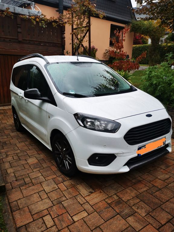 Ford Tourneo Courier 93.000 km 10.500 € Weimar 99423