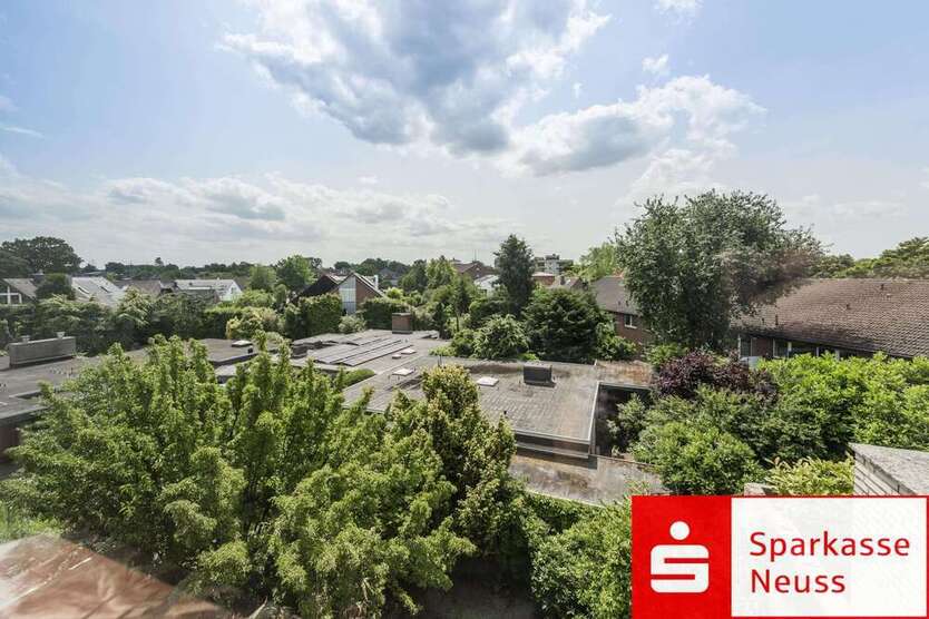 Wohnung zum Kaufen in Kaarst 339.000 € 111 m²