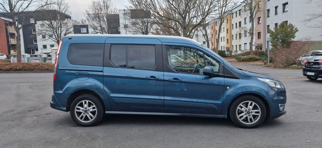 Ford Tourneo Connect 145.752 km 12.499 &euro; Göttingen 37077