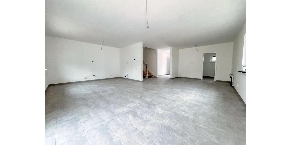 Doppelhaushälfte Bopfingen - 4 Zimmer, 125 m&sup2;, 399.000&euro; | Angebot:26829252