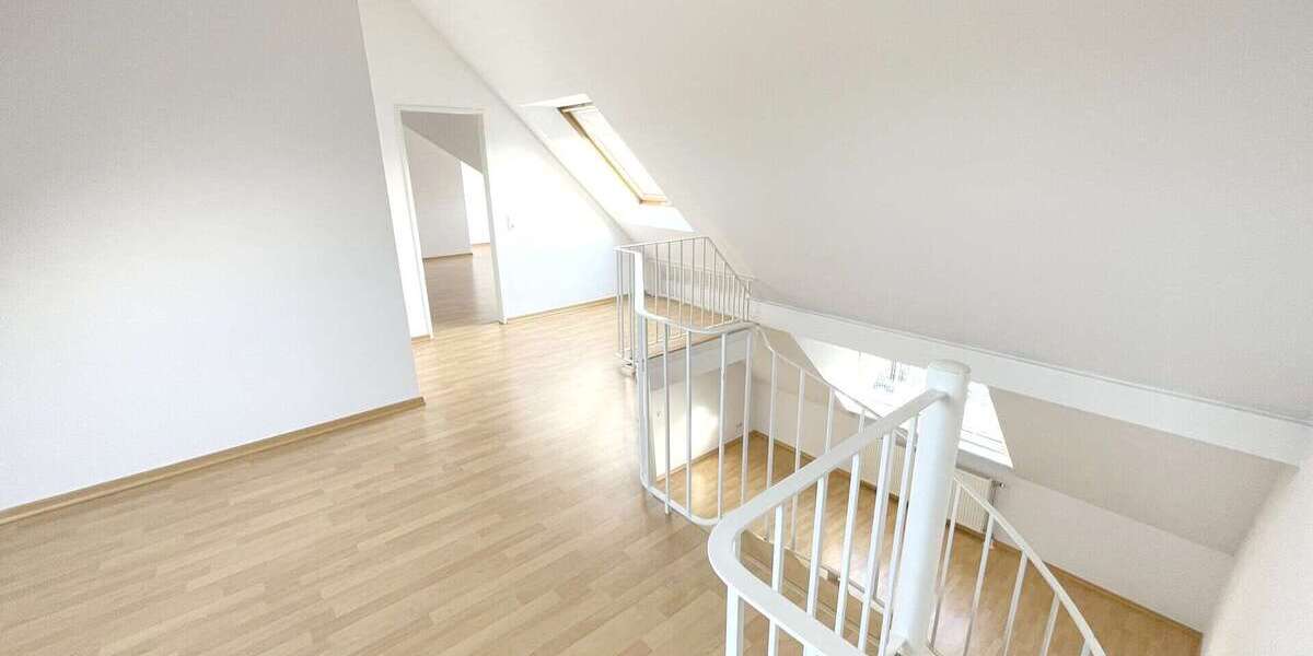 Etagenwohnung Siegburg - 4 Zimmer, 124 m&sup2;, 384.000&euro; | Angebot:25445897
