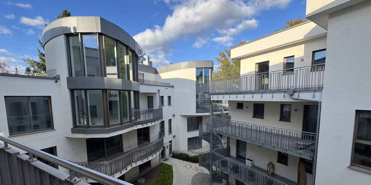 Fürth-Dambach: Sehr hochwertige und großzügige 3-Zimmerwohnung mit Balkon Erstbezug 3 zimmer