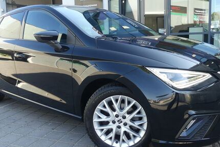 Seat Ibiza 23.017 km 18.800 &euro; Berlin 13156