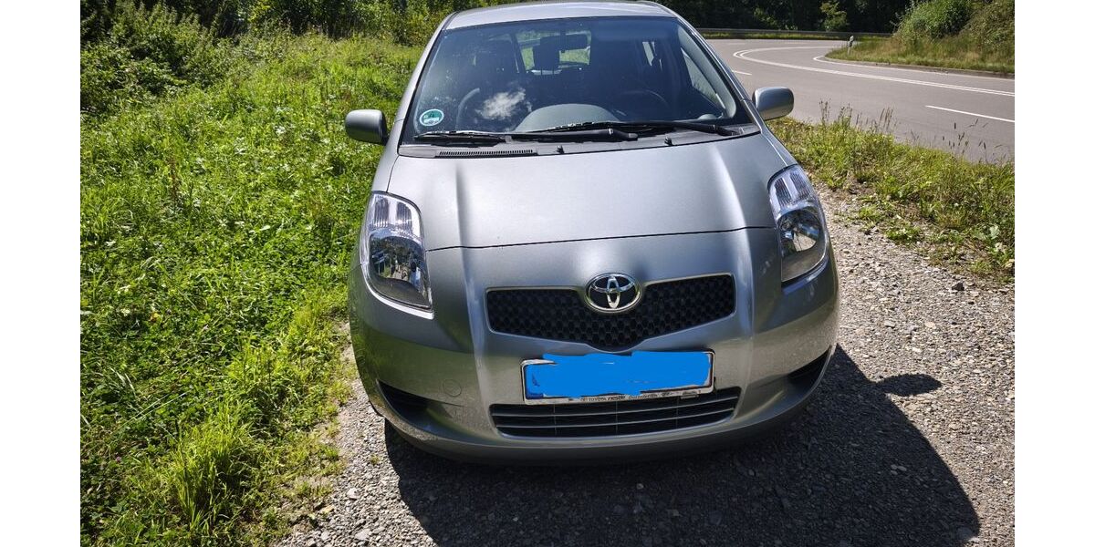 Toyota Yaris 143.400 km 2.650 &euro; Ebhausen 72224