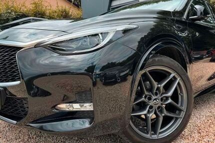 INFINITI Q30 34.200 km 21.490 &euro; Großbeeren 14979