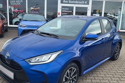 Toyota Yaris 26.500 km 18.990 &euro; Staßfurt 39418