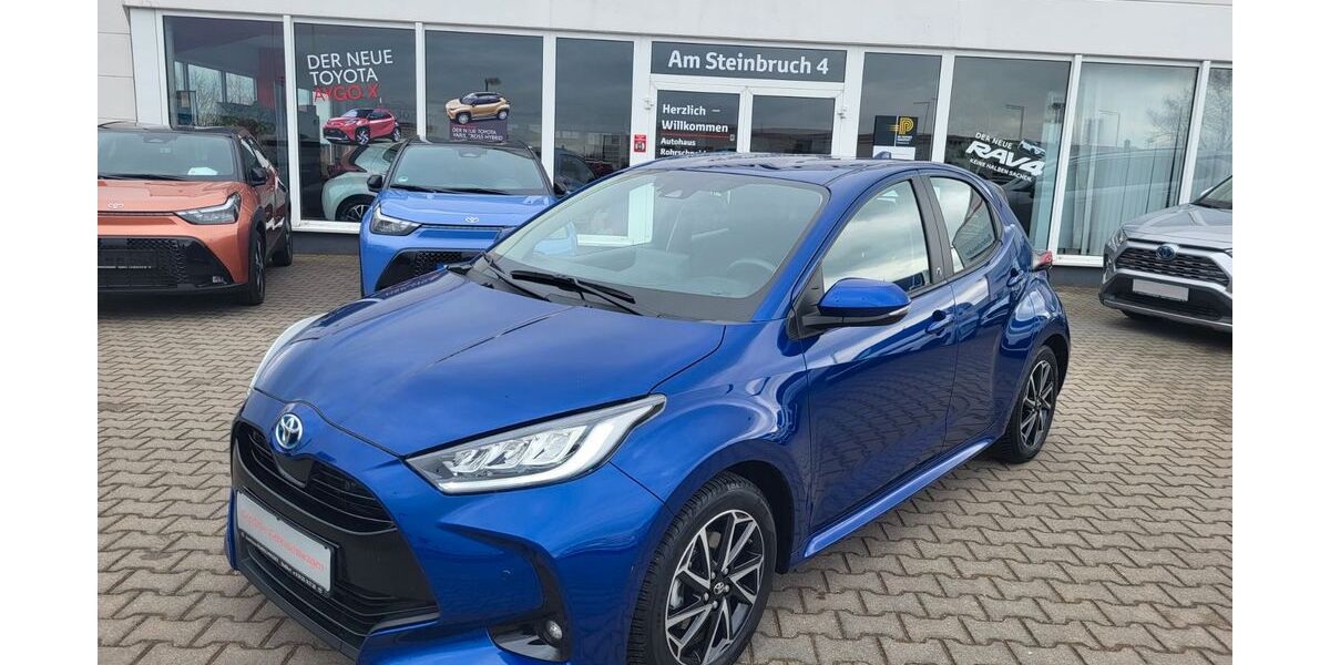 Toyota Yaris 26.500 km 18.990 &euro; Staßfurt 39418