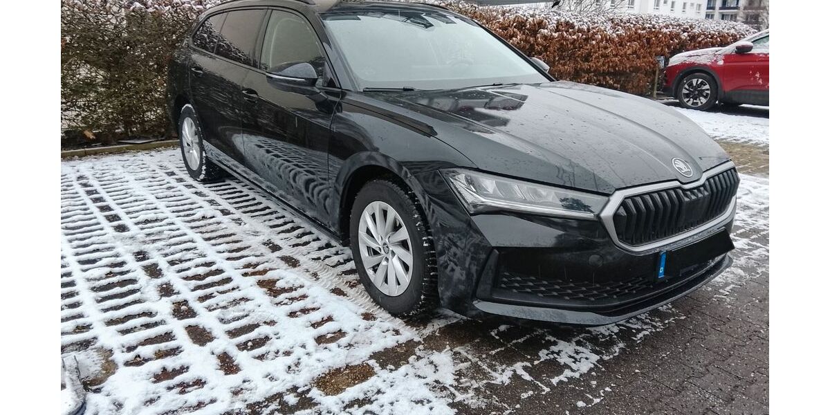 Skoda Superb 28.000 km 24.900 &euro; Nürnberg 90469