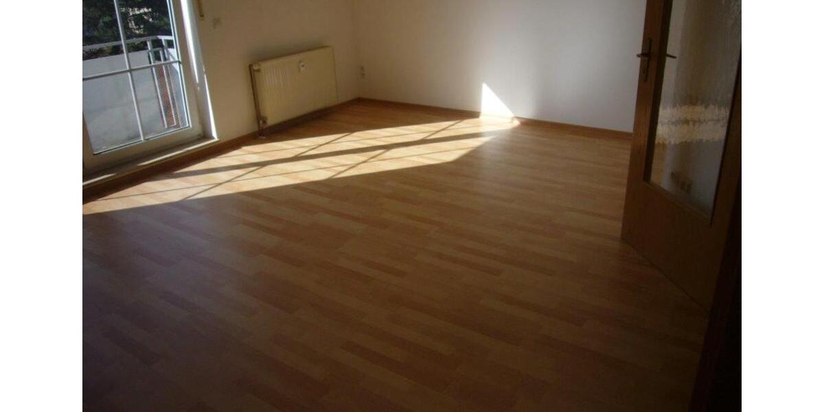 Dachgeschoßwohnung Bad Berneck im Fichtelgebirge - 1 Zimmer, 36 m&sup2;, 72.000&euro; | Angebot:25883193