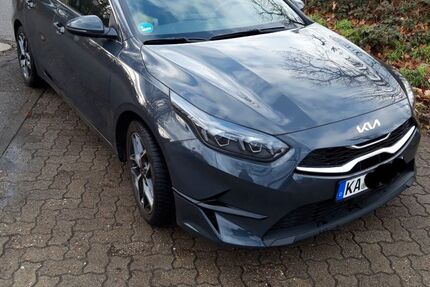 Kia ceed Sportswagon 29.500 km 22.950 &euro; Karlsruhe 76185