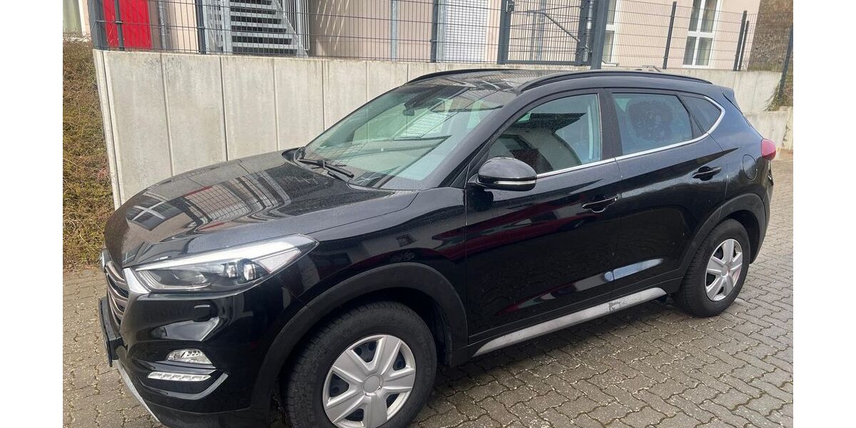 Hyundai TUCSON 88.500 km 16.000 &euro; Mayen 56727