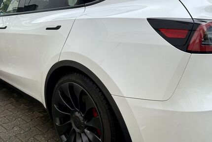 Tesla Model Y 30.000 km 45.990 &euro; Neustadt b. Coburg 96465