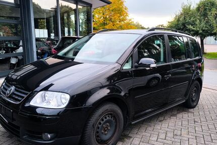 VW Touran 170.000 km 1.999 &euro; Lügde 32676