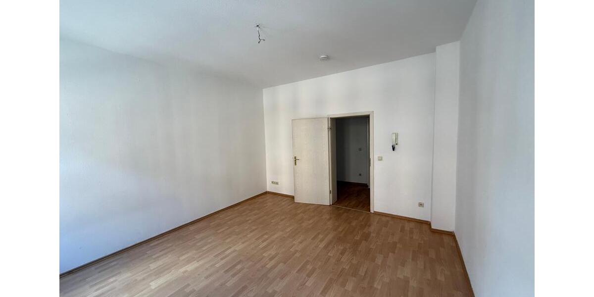Etagenwohnung Zwickau - 5 Zimmer, 118 m&sup2;, 699&euro; | Angebot:25756475
