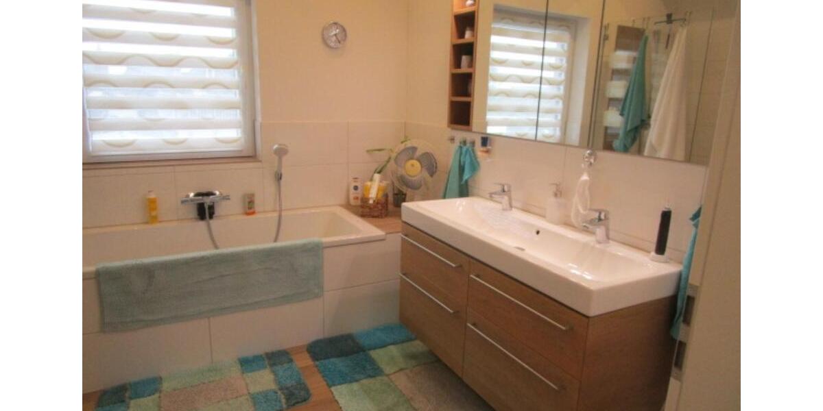 Doppelhaushälfte Niederkrüchten - 4 Zimmer, 128 m&sup2;, 1.500&euro; | Angebot:24940984