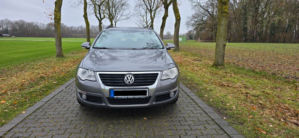 VW Passat Variant 14.700 km 5.150 &euro; Waltrop 45731