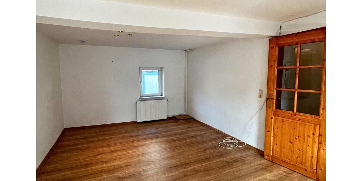 Einfamilienhaus Waldkappel - 4 Zimmer, 130 m&sup2;, 990&euro; | Angebot:26215930