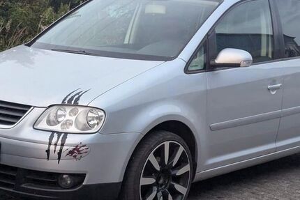 VW Touran 218.000 km 799 € Lübeck 23569