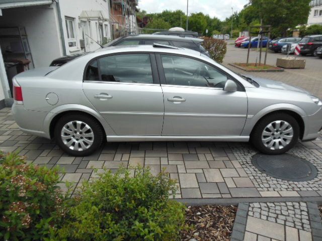 Opel Vectra 109.000 km 4.250 &euro; Rüsselsheim 65428
