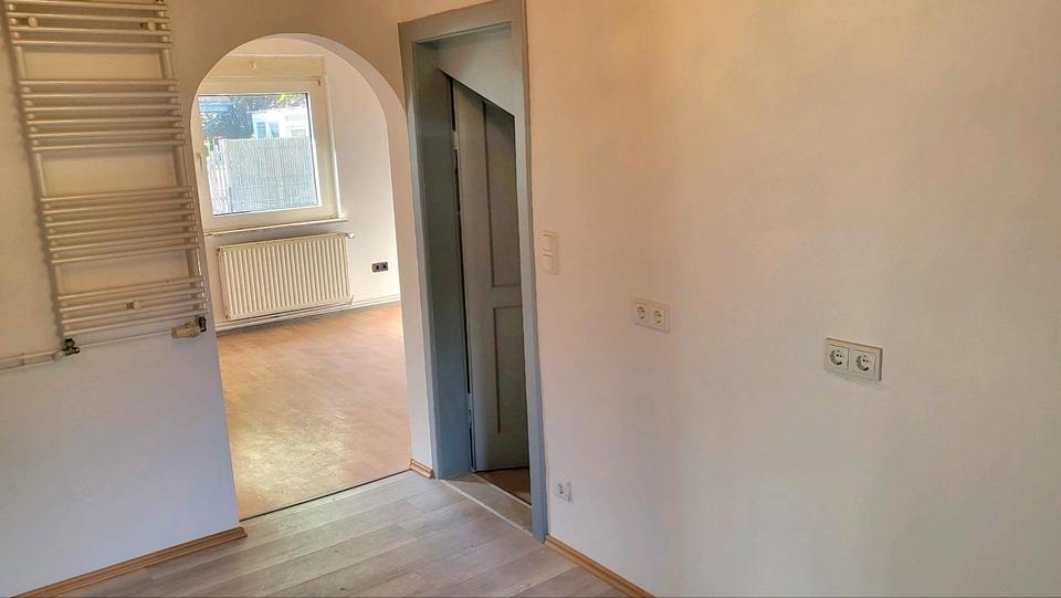Einfamilienhaus Hillerse - 8 Zimmer, 222 m&sup2;, 1.400&euro; | Angebot:26417054