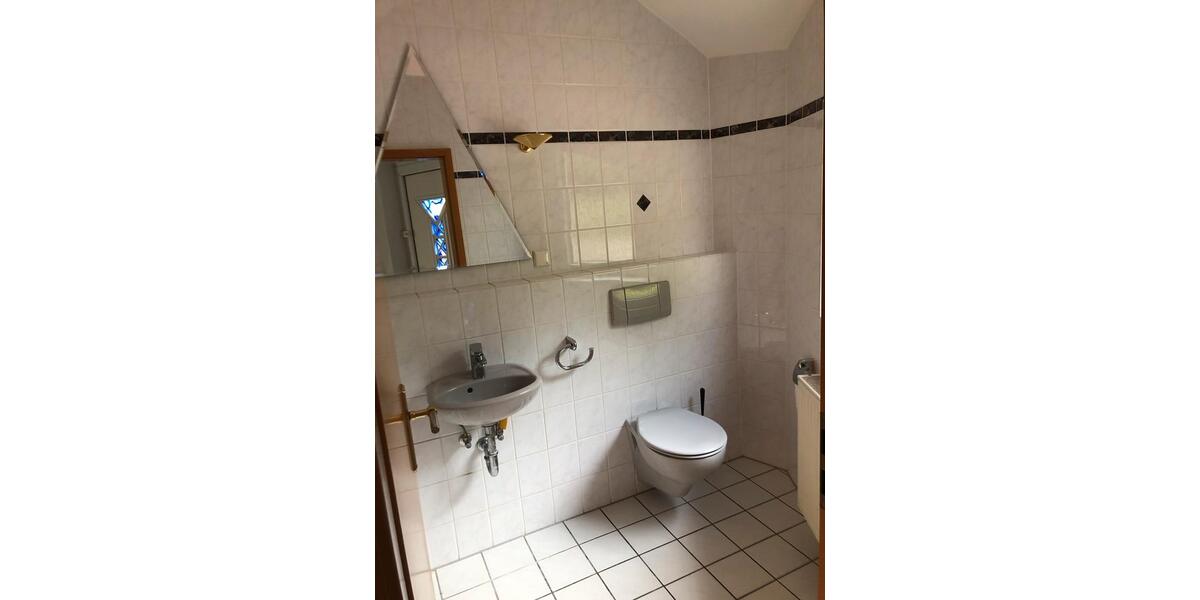 Doppelhaushälfte Wörrstadt - 4 Zimmer, 120 m&sup2;, 1.320&euro; | Angebot:26025473