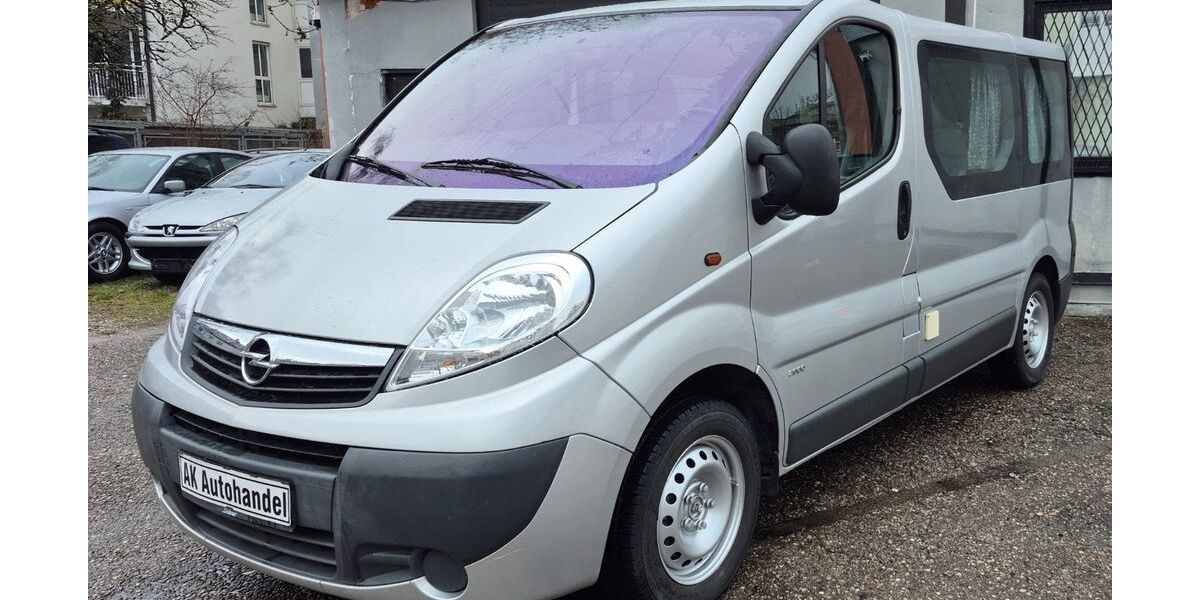 Opel Vivaro 157.350 km 6.490 &euro; München 80809