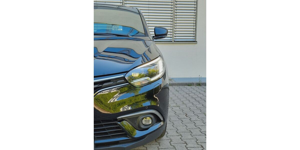 Renault Scenic 105.211 km 16.999 &euro; Aschheim 85609
