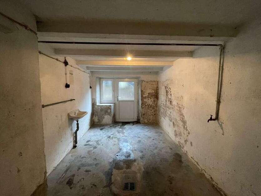 Halle in Nürnberg 250 €