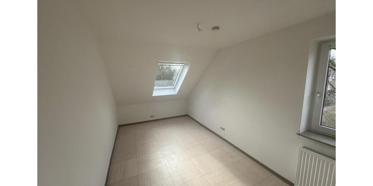 Dachgeschoßwohnung Mölln - 4 Zimmer, 74 m&sup2;, 410&euro; | Angebot:25569826