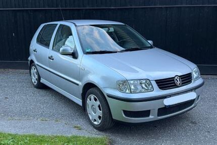 VW Polo 92.830 km 2.490 &euro; Waldkraiburg 84478