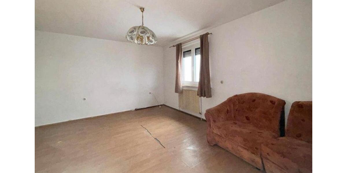 Einfamilienhaus Nordhalben - 8 Zimmer, 200 m&sup2;, 1.300&euro; | Angebot:26480770