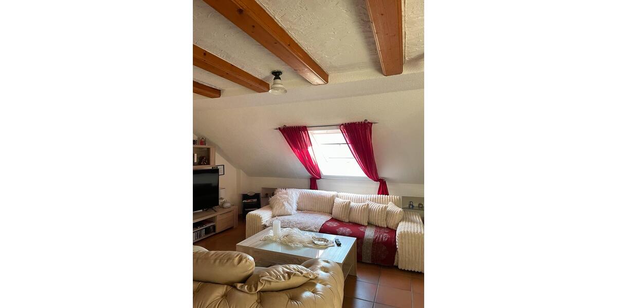 Dachgeschoßwohnung Netphen - 3.5 Zimmer, 88 m&sup2;, 680&euro; | Angebot:26336424