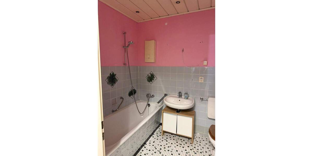 Etagenwohnung Bielefeld Großdornberg - 3 Zimmer, 67 m&sup2;, 175.000&euro; | Angebot:25409952