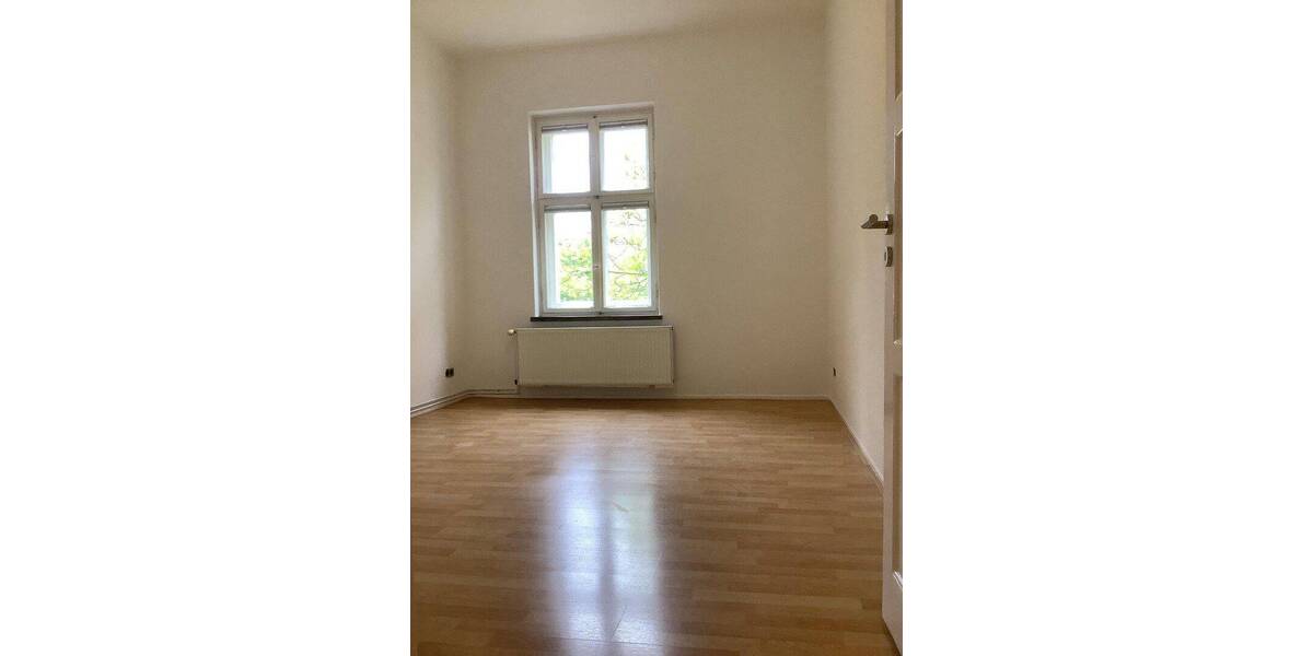 Etagenwohnung Berlin Lichtenberg - 3 Zimmer, 96 m&sup2;, 1.240&euro; | Angebot:26877418