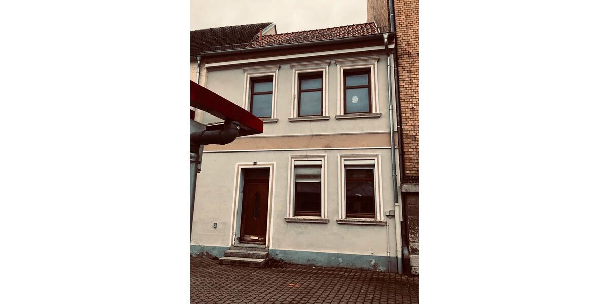 Reihenhaus Calbe (Saale) - 5 Zimmer, 97 m&sup2;, 50.000&euro; | Angebot:25614646