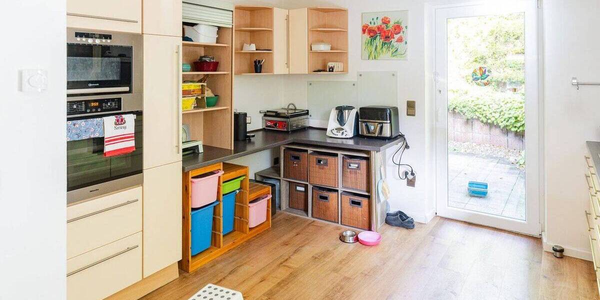 Viel Platz auf 3 Ebenen: großzügige DHH Haus Doppelgarage, PV, naturnahe Lage in Remscheid-Hasten 7 zimmer