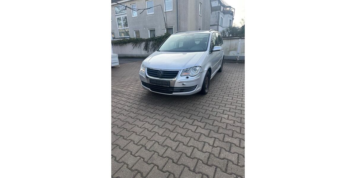 VW Touran 299.988 km 1.500 &euro; Berlin 12107