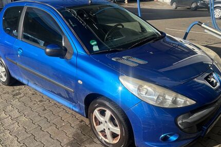 Peugeot 206 166.000 km 1.399 &euro; Hemer 58675