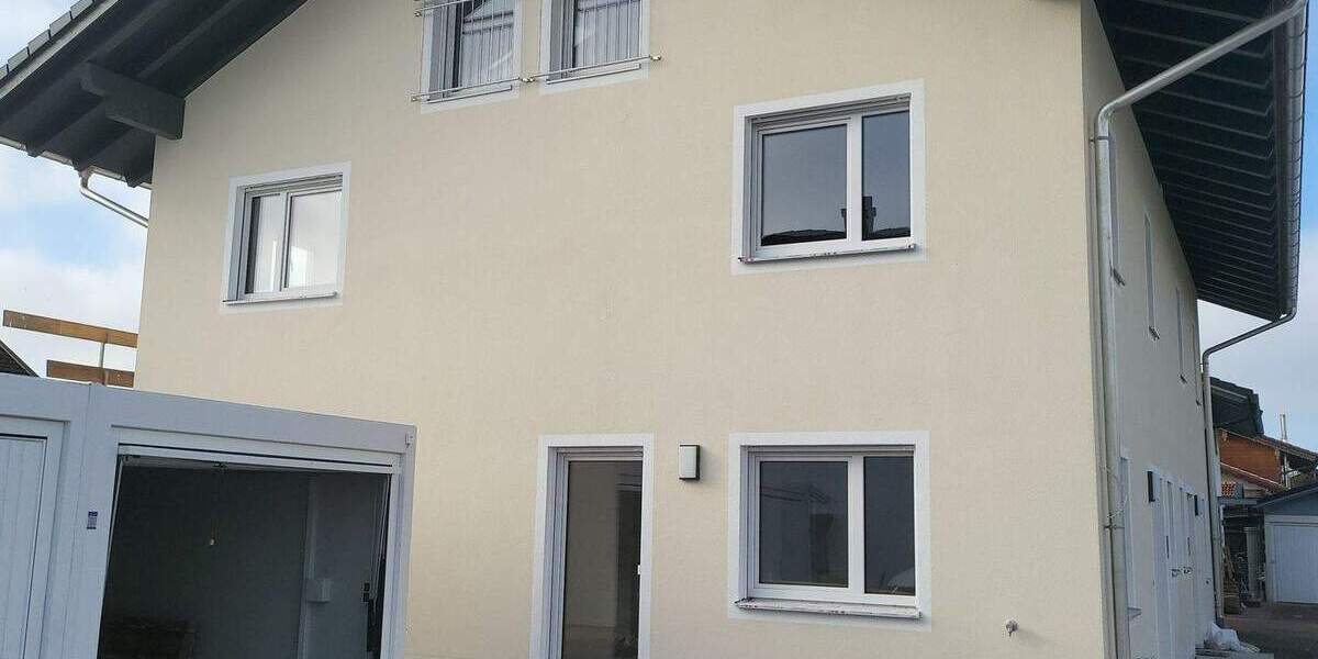 Doppelhaushälfte Riedering Niedermoosen - 5 Zimmer, 138 m&sup2;, 2.300&euro; | Angebot:24808547