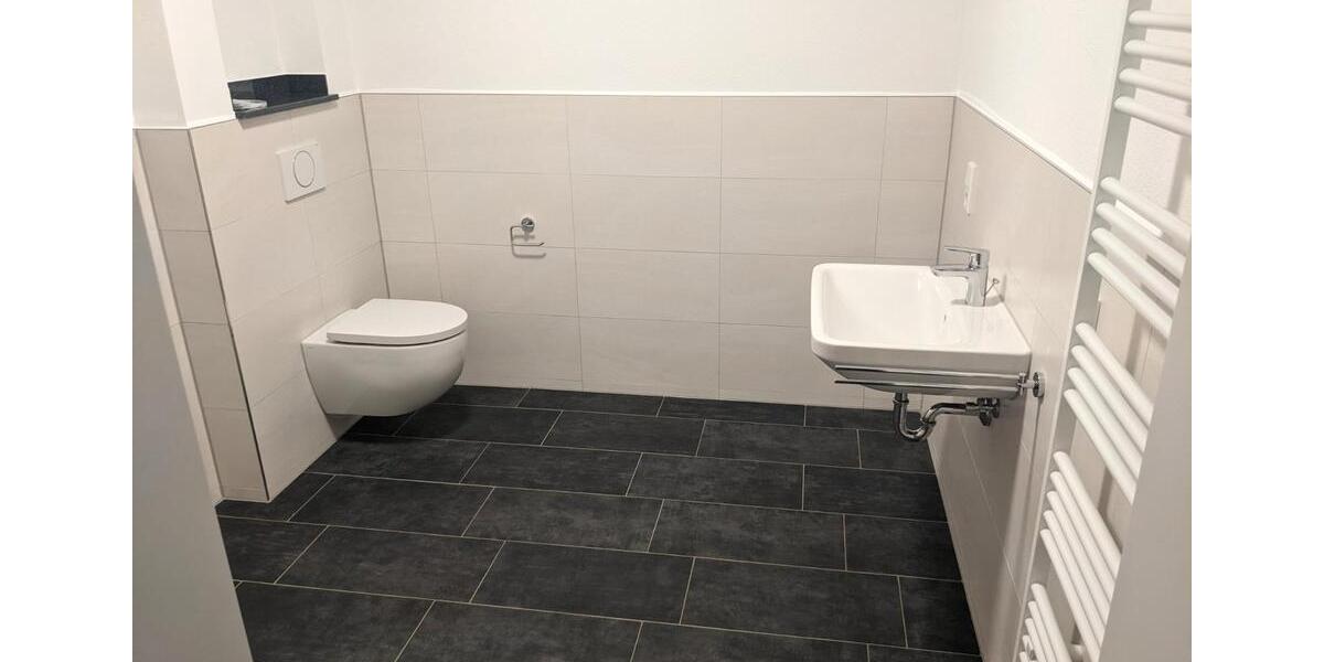Erdgeschoßwohnung Warburg - 2 Zimmer, 90 m&sup2;, 995&euro; | Angebot:26339119