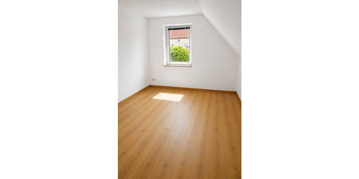 Etagenwohnung Brandenburg an der Havel Neustadt - 4 Zimmer, 90 m&sup2;, 990&euro; | Angebot:26926307