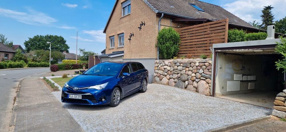 Avensis