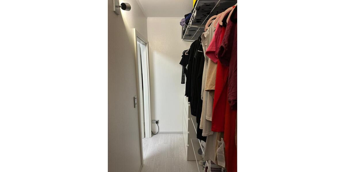 Etagenwohnung Ludwigshafen am Rhein Rheingönheim - 2.5 Zimmer, 65 m&sup2;, 180.000&euro; | Angebot:26039253