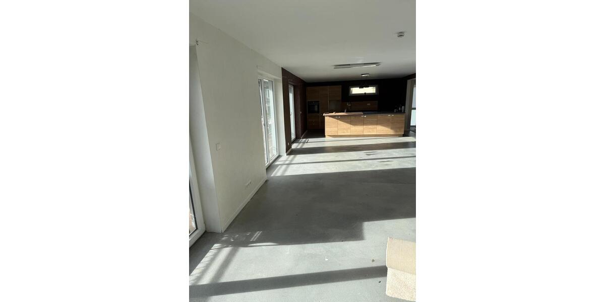 Einfamilienhaus Kirchberg (Hunsrück) - 6 Zimmer, 250 m&sup2;, 1.400&euro; | Angebot:24771649