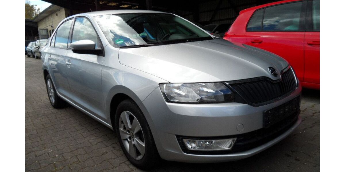Skoda Rapid 76.729 km 8.999 &euro; Regensburg 93055
