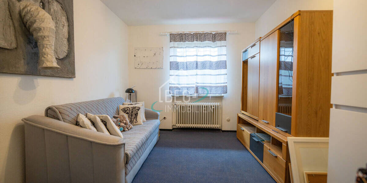 Mehrfamilienhaus, Wohnhaus Durlangen - 7 Zimmer, 190 m&sup2;, 320.000&euro; | Angebot:26657321