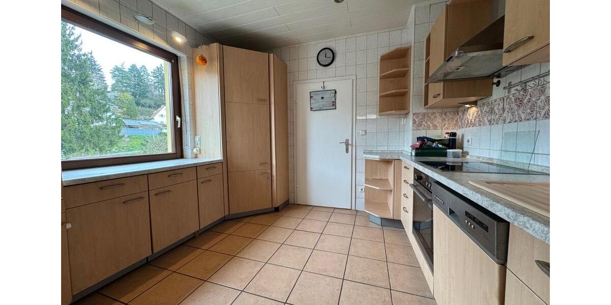 Einfamilienhaus Braunfels - 7 Zimmer, 220 m&sup2;, 434.000&euro; | Angebot:26368437